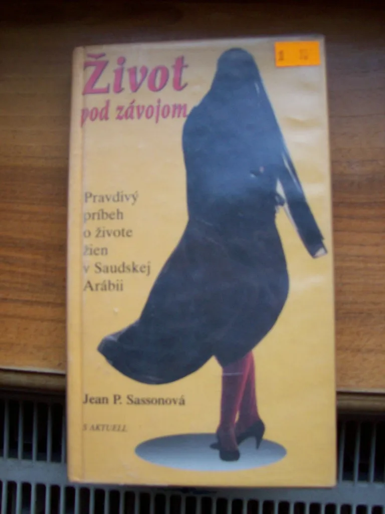 Život pod závojom