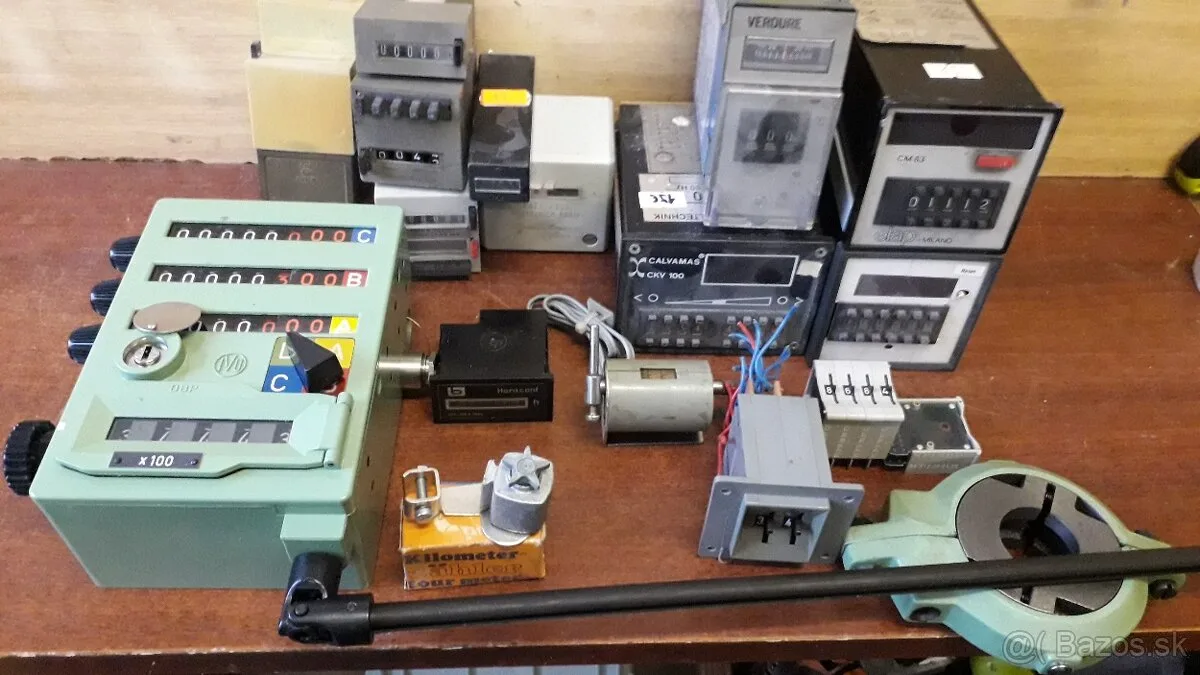 Počítadla mechanické a elektrické