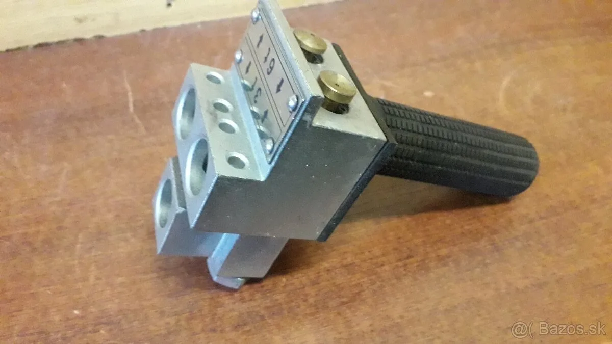 Pertlovačka brzdových trubiek do pr.4,8mm