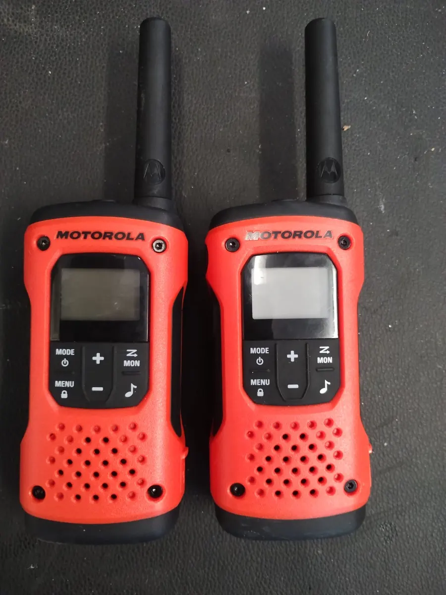 Vysielačky Motorola T-503 so svetlom 65€/pár