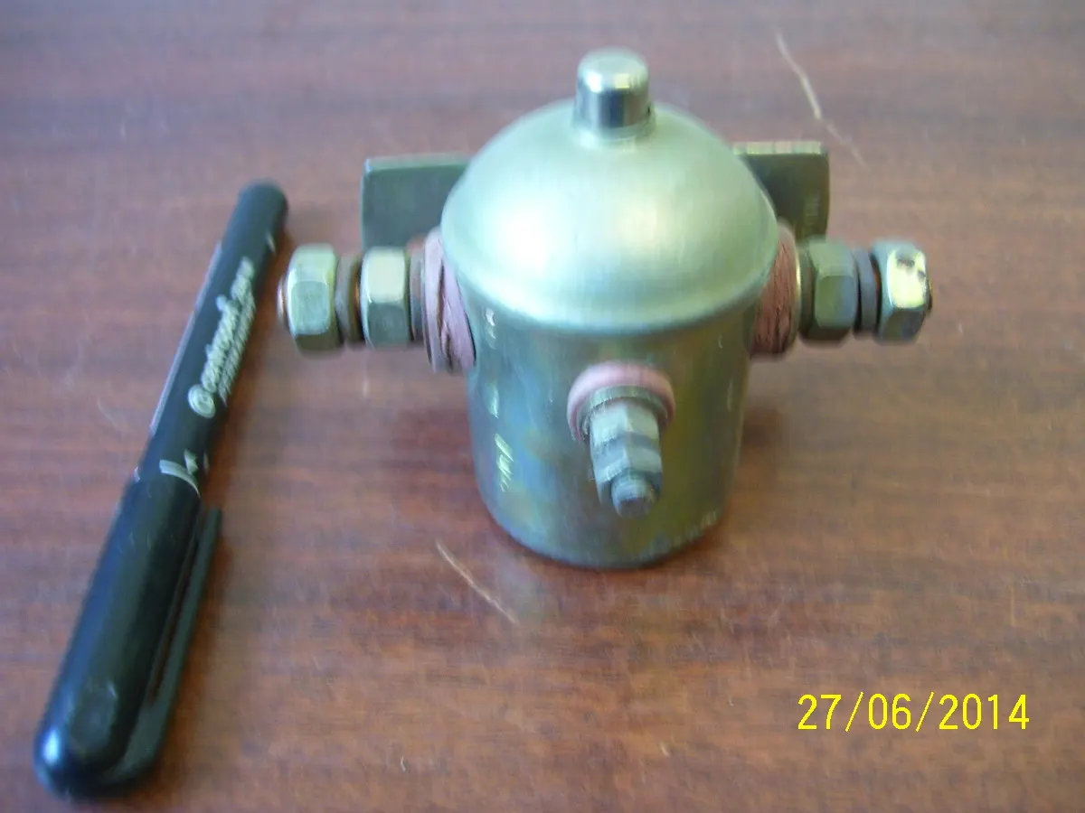 Spínač štartovací elektromagnetický