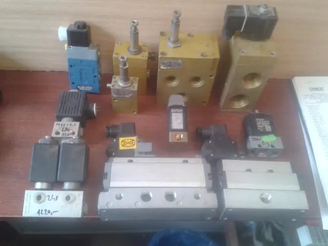 Elektromagnetické ventily rozvádzačového typu