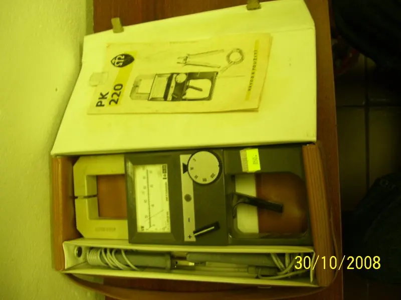 Kliešťový Watmeter PK220