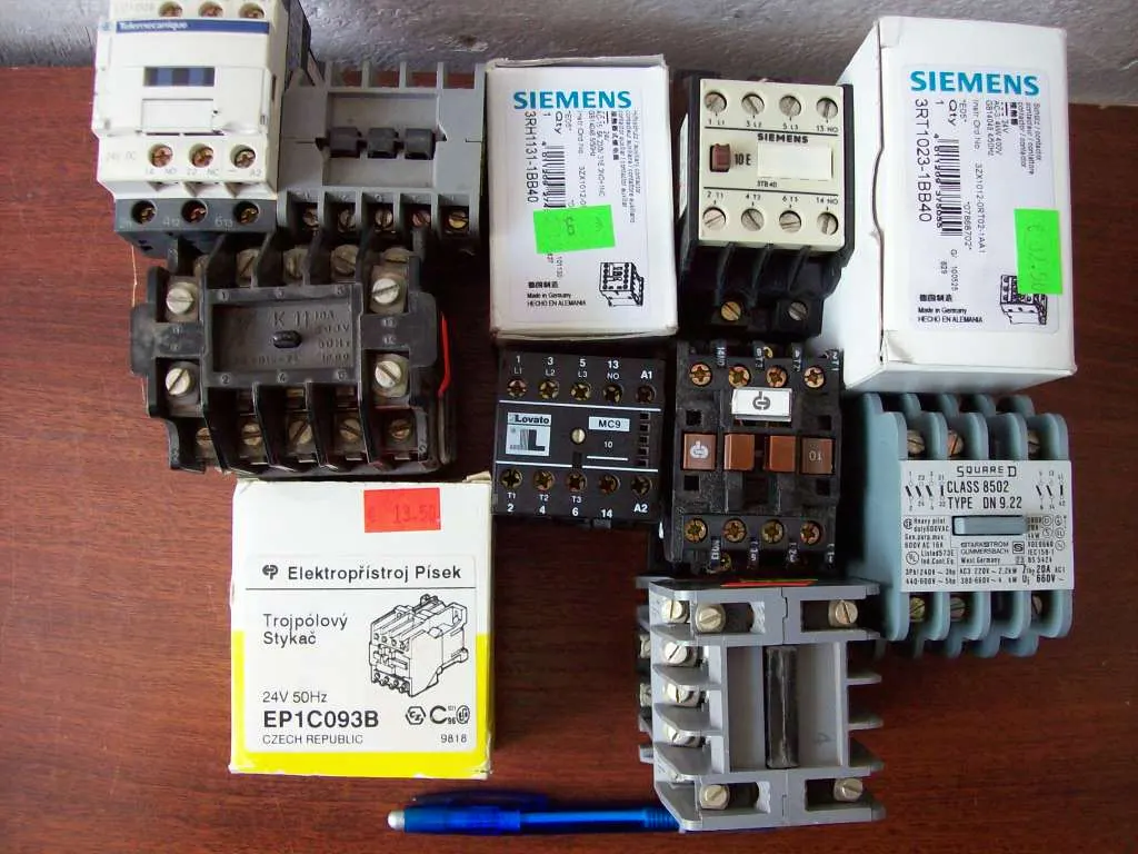 Stykače 380V s cievkou 24V AC 6-10 A (2,2-4,5kW)