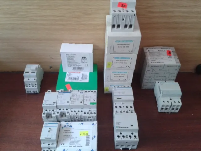 Inštalačné stykače 16-63A modulárne s cievkou 230V AC: