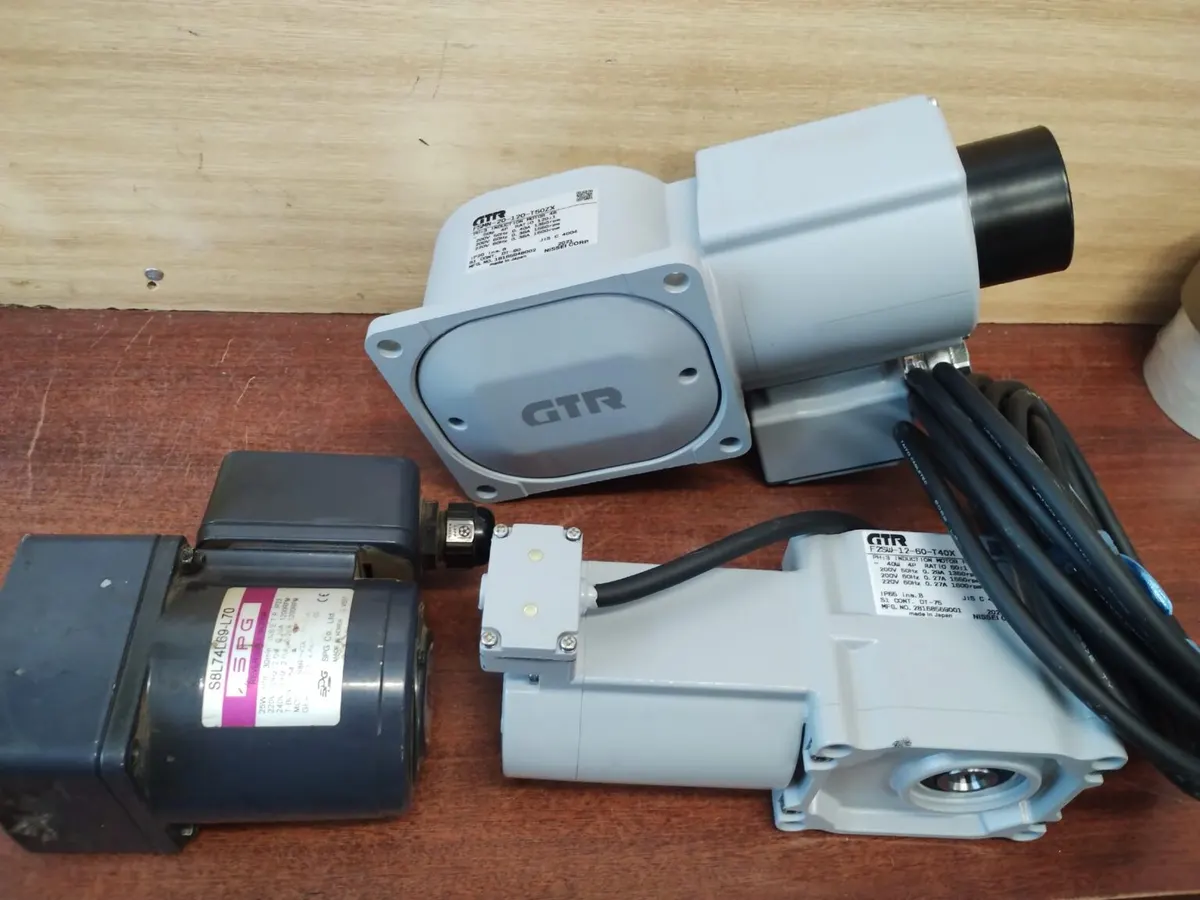 Elektromotory s prevodovkou malé 25-50W