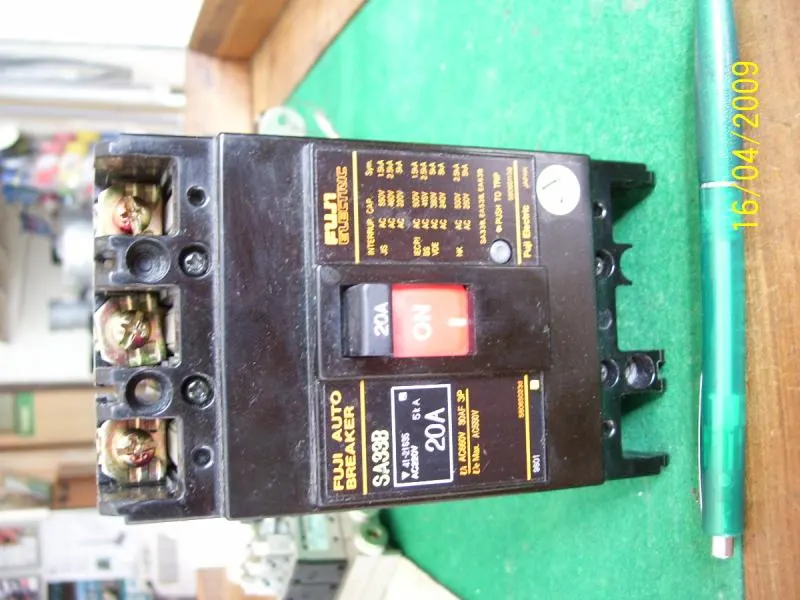 Deón Fuji SA33B 10aj20A220V