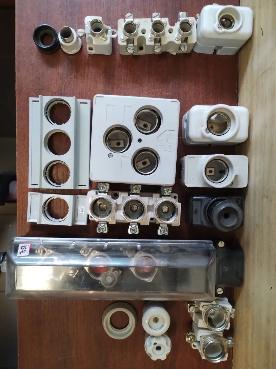 Poistky keramické spodky E16 a E27 do 25A
