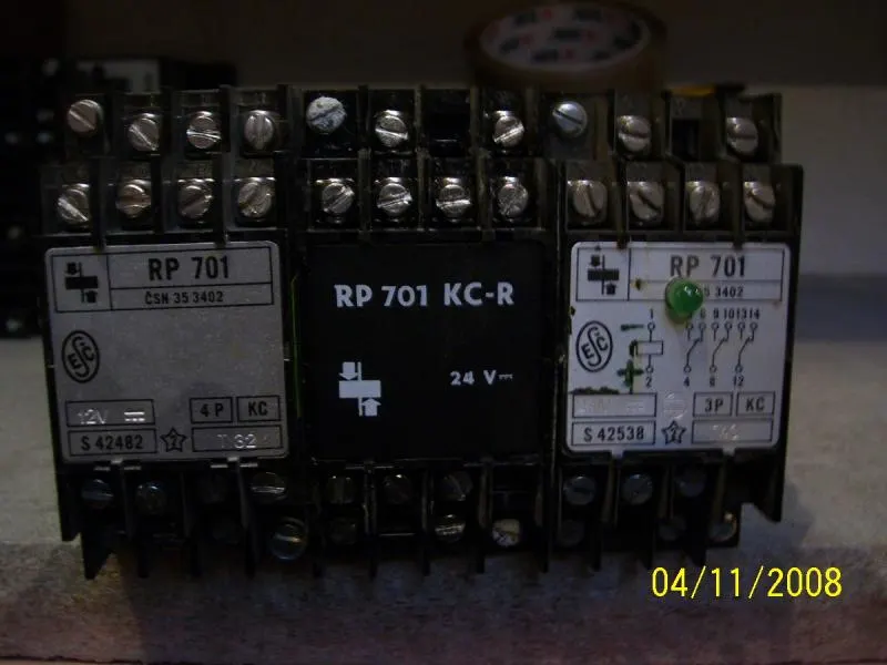 Relé RP701 ČSN353402