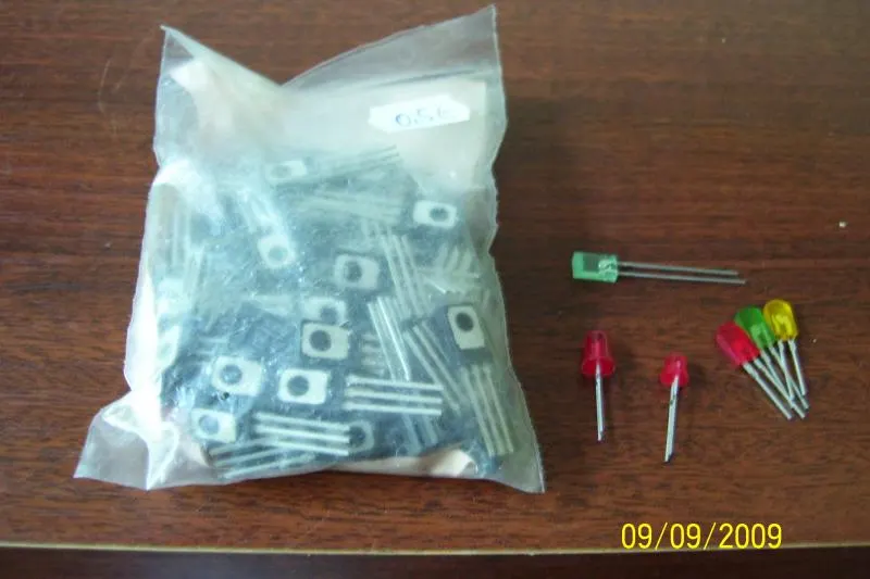 Tranzistor KD135 á 0,5€