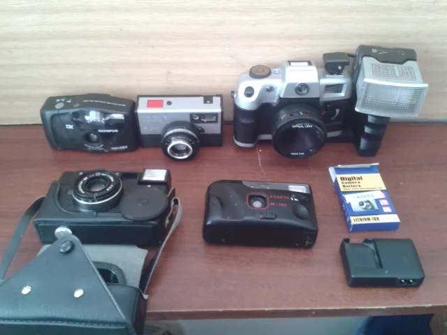 Retro fotoaparaty na kinofilm