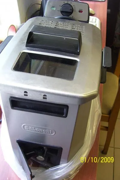 Fritéza deLonghi F24532CZ
