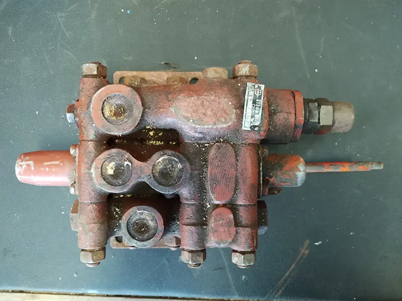Hydraulický rozvádzač