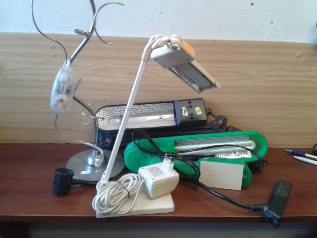 Stolné lampy (16):
