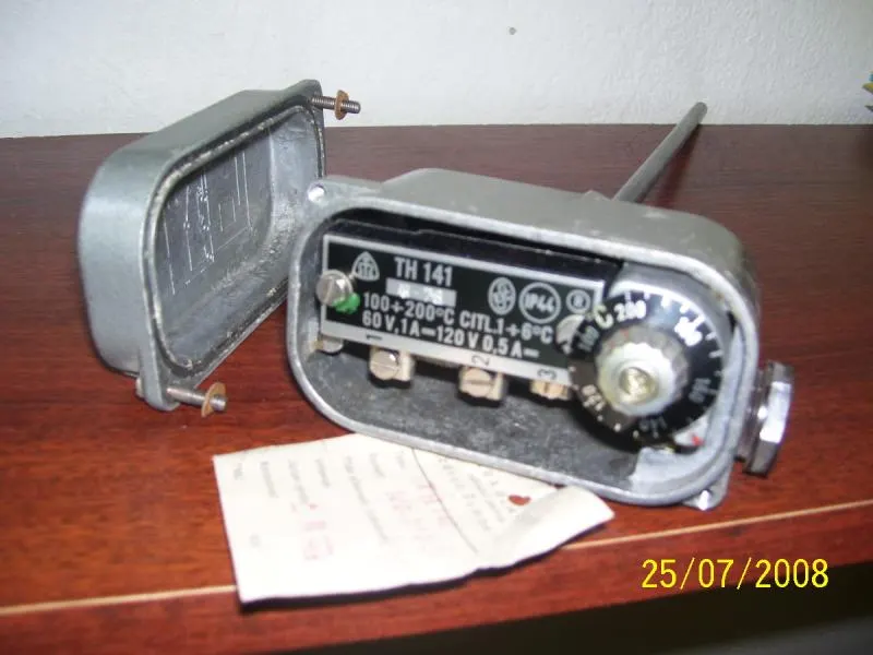 Termostat tyčový TH 141