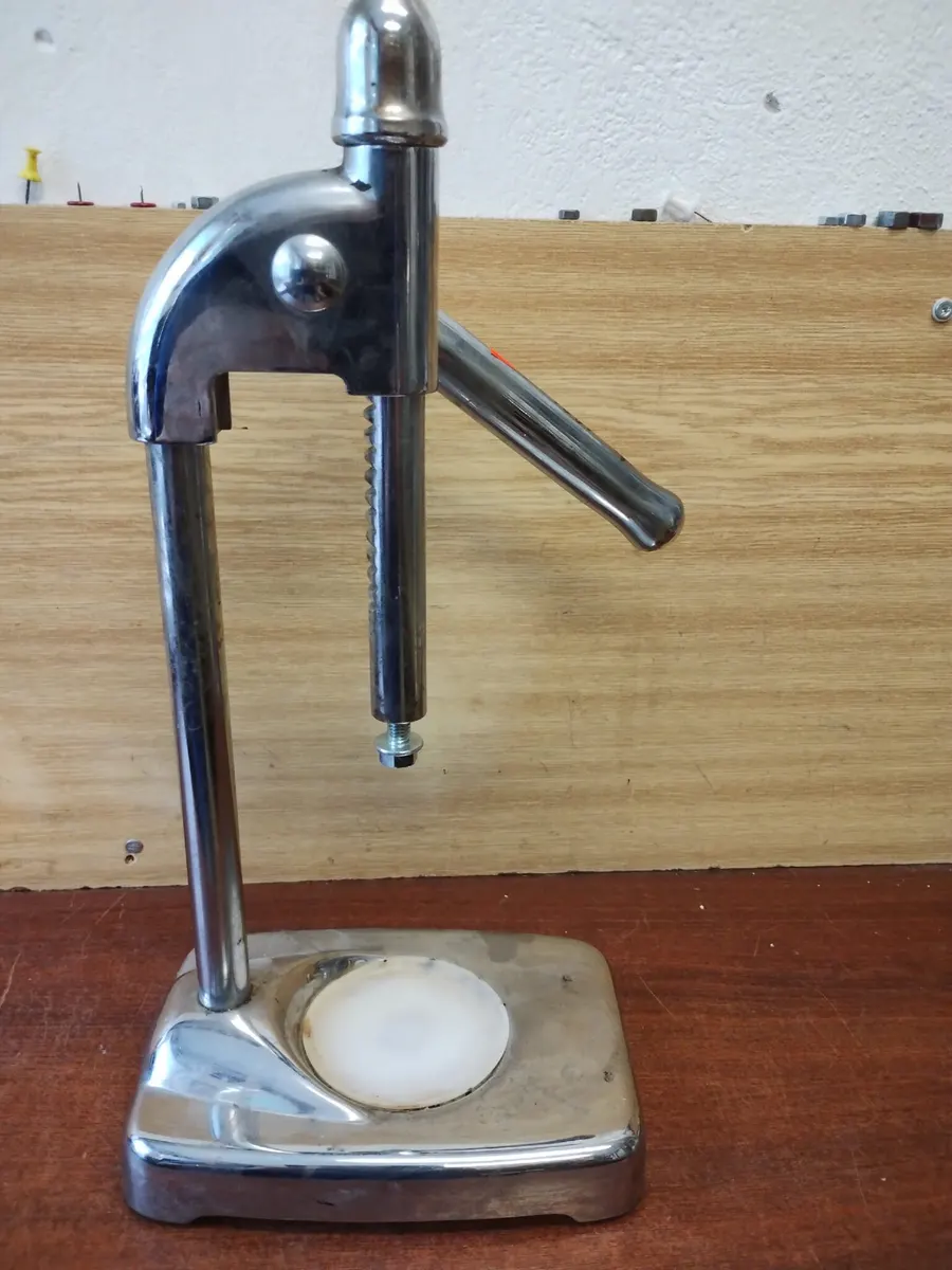 Lis Lis ozubeny, zdvih 100mm tlak 80kg M8 12€