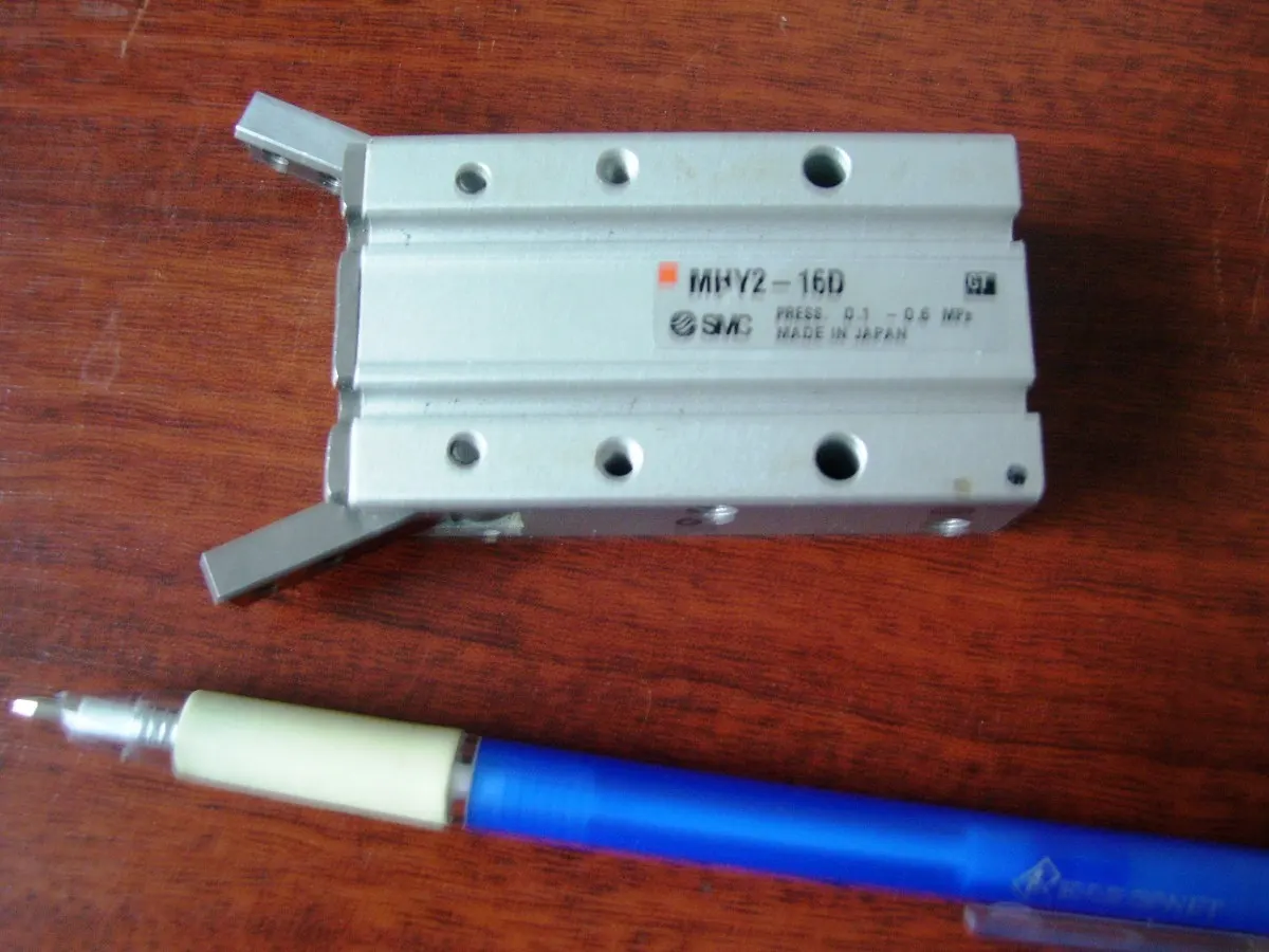 Pneumatický pákový motor (prevodník)