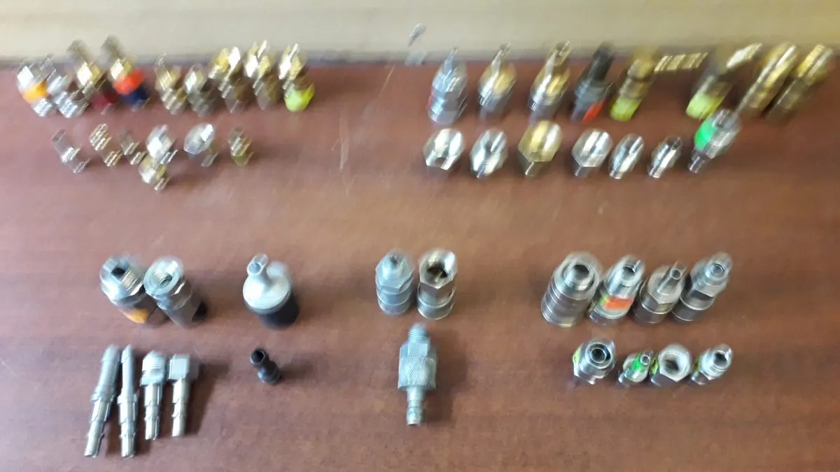 Rýchlospojky na vzduch a tech.plyny do pr.13mm