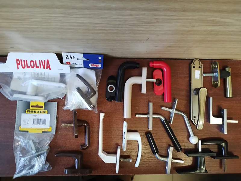 Kľučky okenné- pololivy so 4-hranom 6mm
