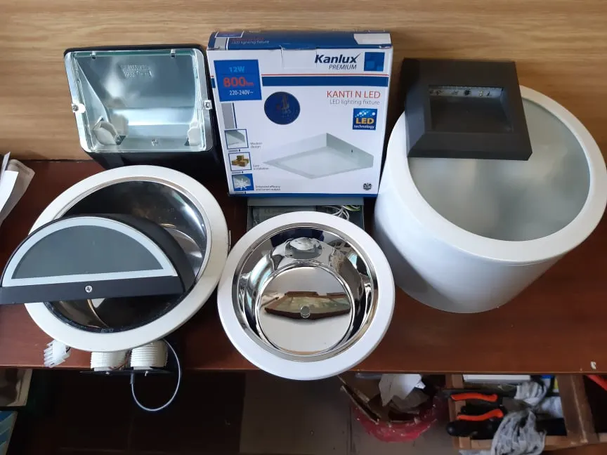 Svietidlá 230V mix