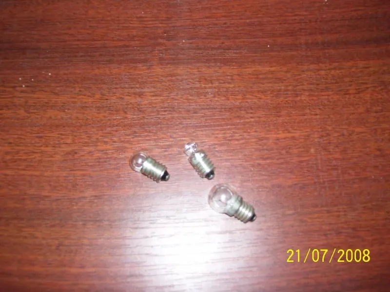 Žiarovky miniatúrne E10