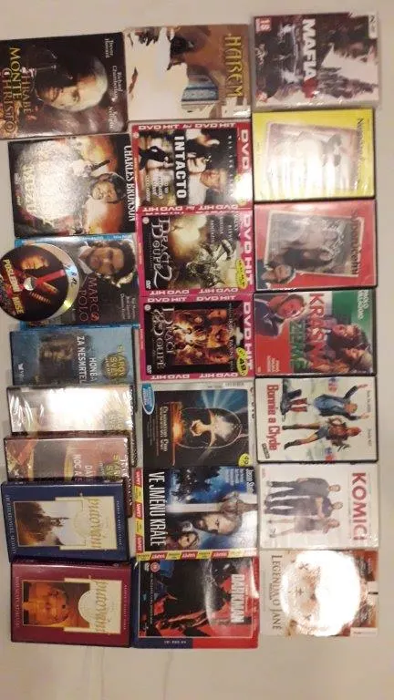 Diskety DVD České (v PVC obaloch po 1,5€ v papierových obaloch po 1€ a bez po 0,5€)