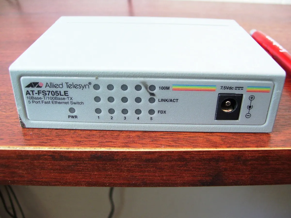 Switch Allied Telesyn